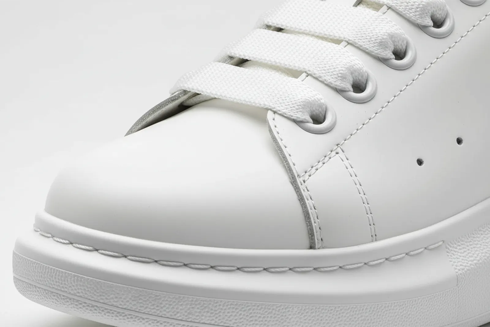 Alexander McQueen - Men's Oversized Sneaker in White