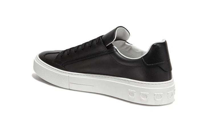 Salvatore Ferragamo Borg Zapatillas bajas para hombre Cuero Negro Gancio
