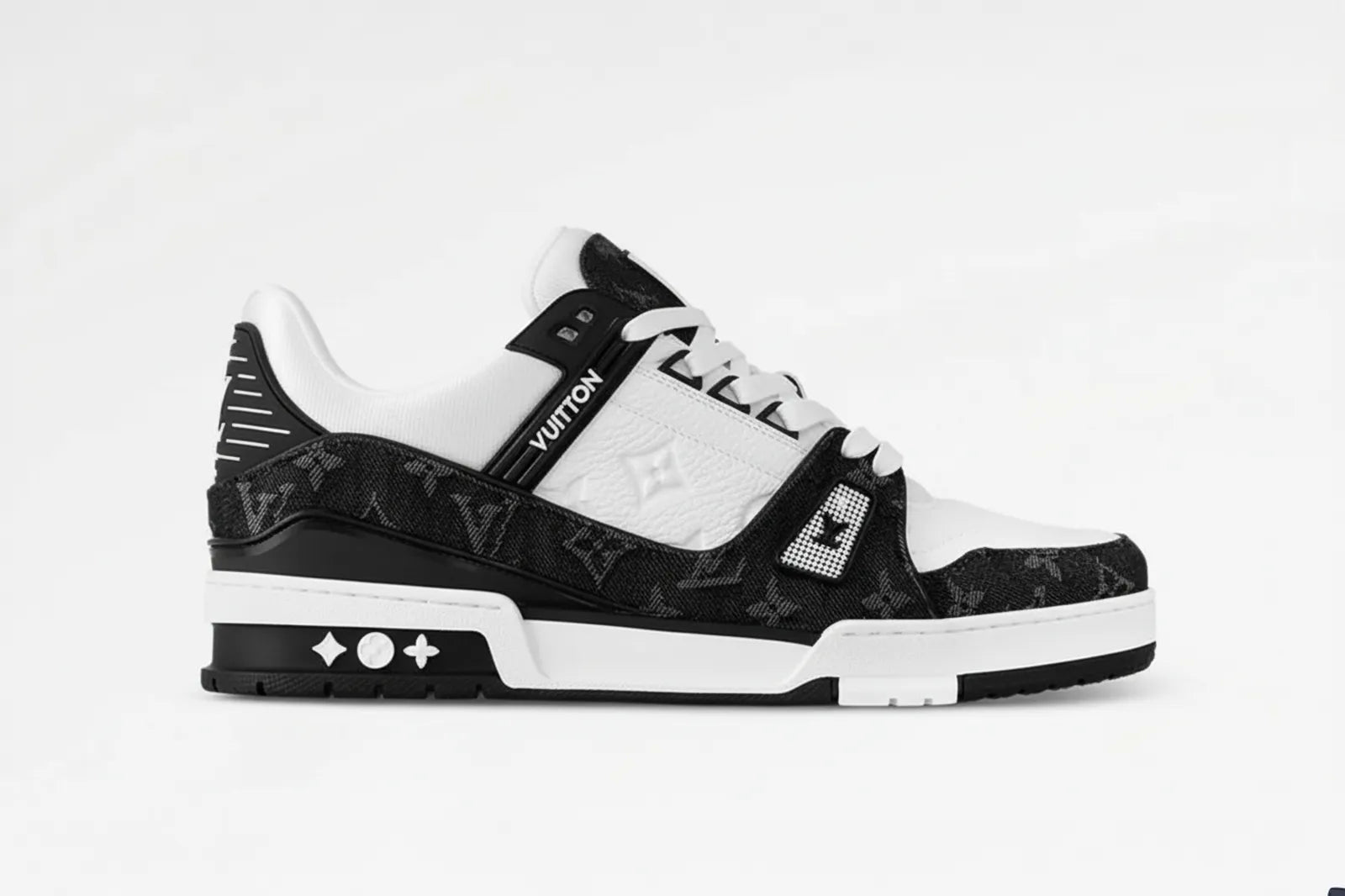 Louis Vuitton LV Trainer Blanco y Negro