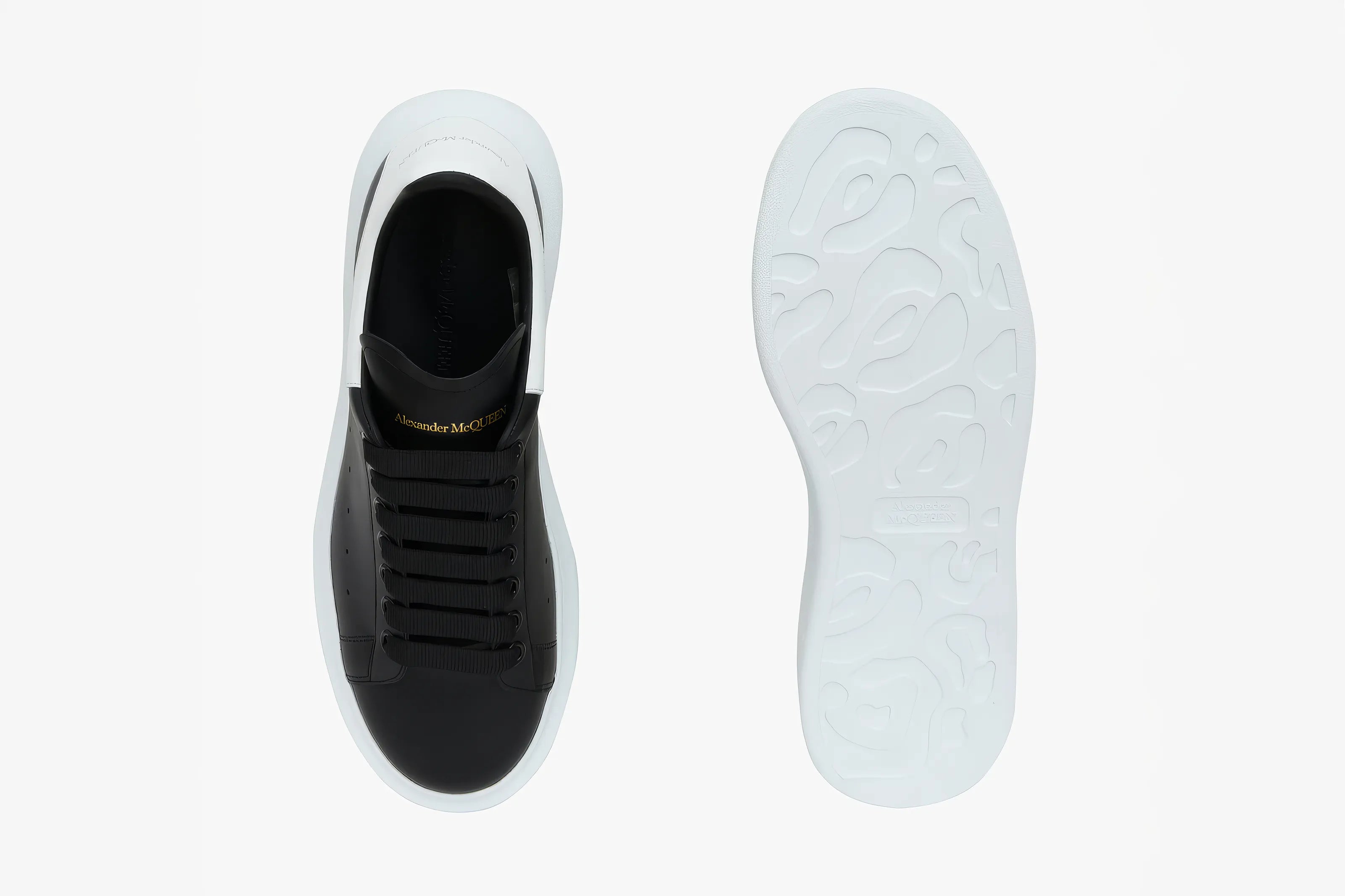 Alexander McQueen - Men's Oversized Sneaker in Black/White