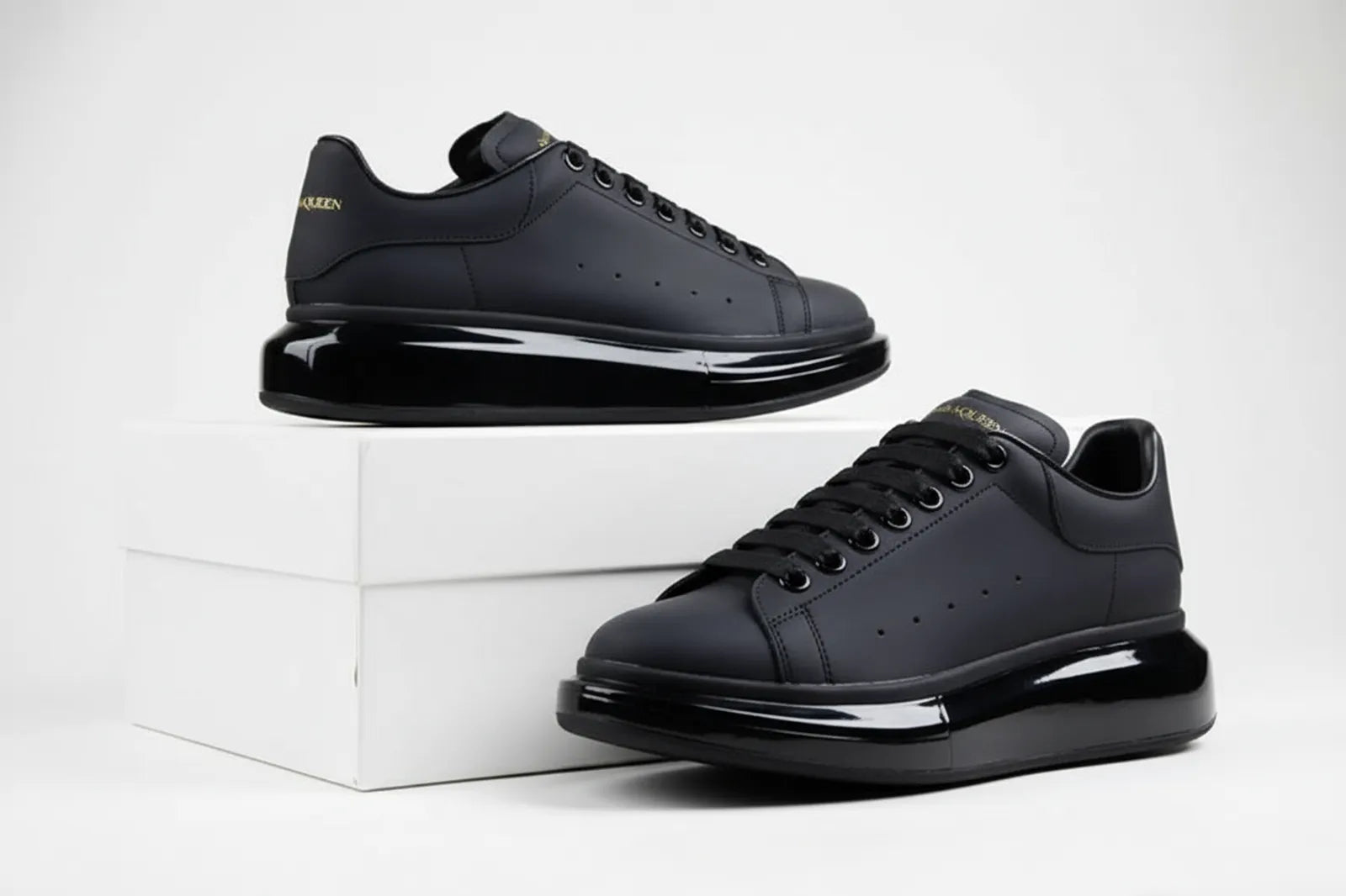 Alexander McQueen Oversized Sneaker - Triple Black