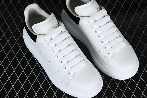 Alexander McQueen - Men's Oversized Sneaker en White/Black